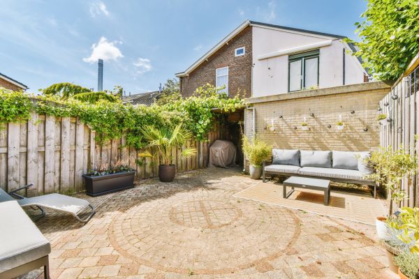 Courtyard Patio Service in Falls Church